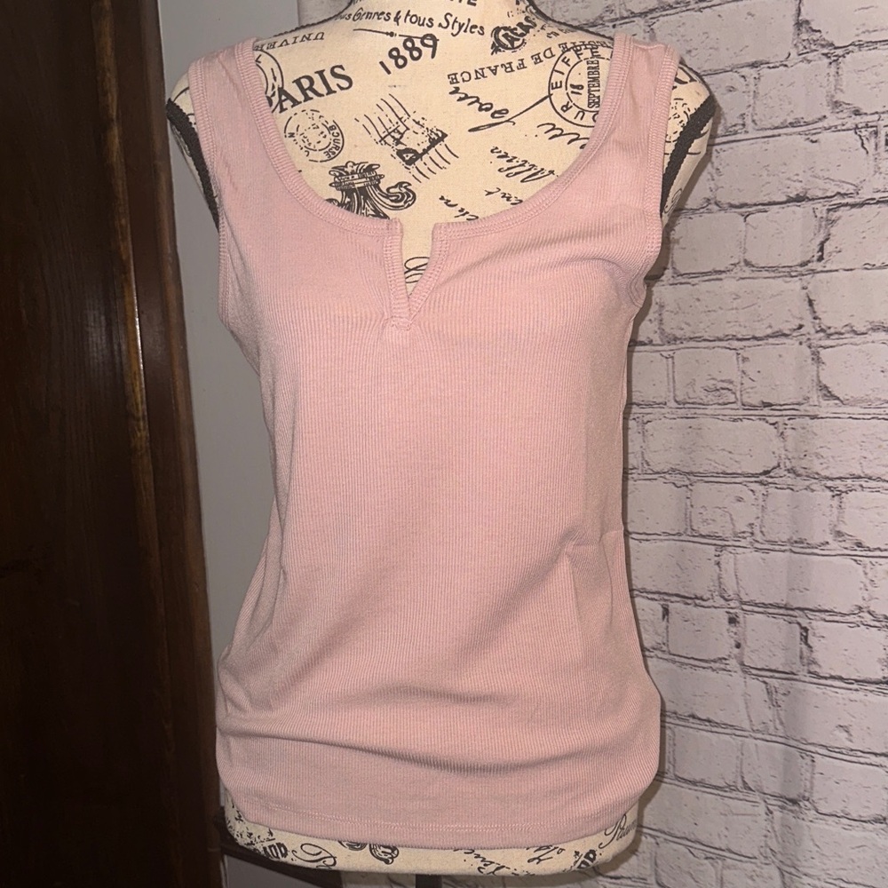 NWT Hippie Rose Pink Sleeveless Women's Top
